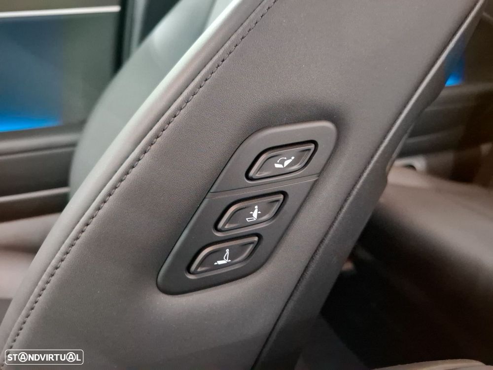 Hyundai Ioniq 9 110.3 kWh Calligraphy - 31
