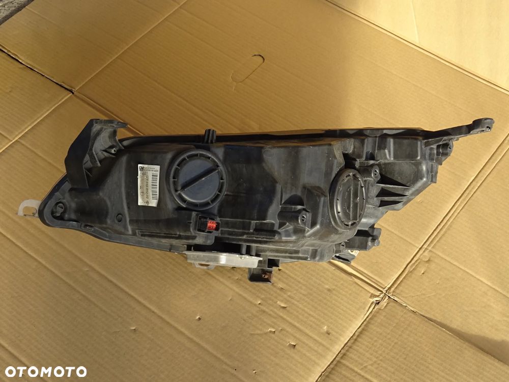 OPEL ASTRA J LAMPA PRAWA LEWA PRZÓD REFLEKTOR BI XENON SKRĘTNY Z DOŚWIETLANIEM LED - 11