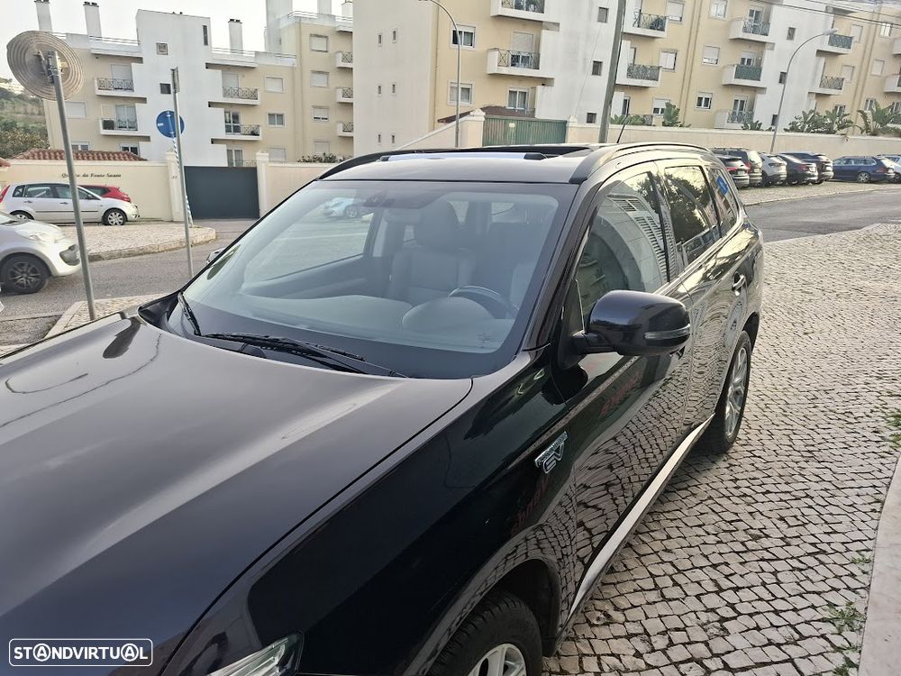 Mitsubishi Outlander - 58