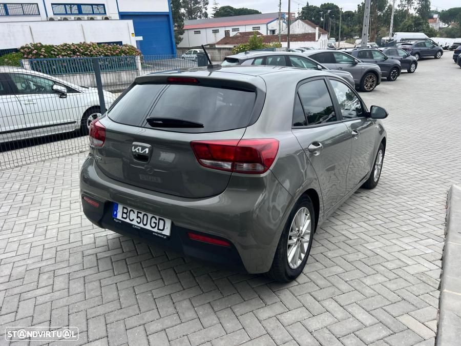 Kia Rio 1.2 CVVT Urban - 3