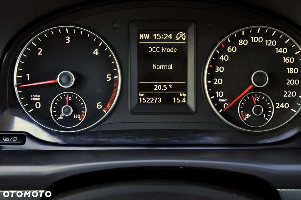 Volkswagen Touran - 39