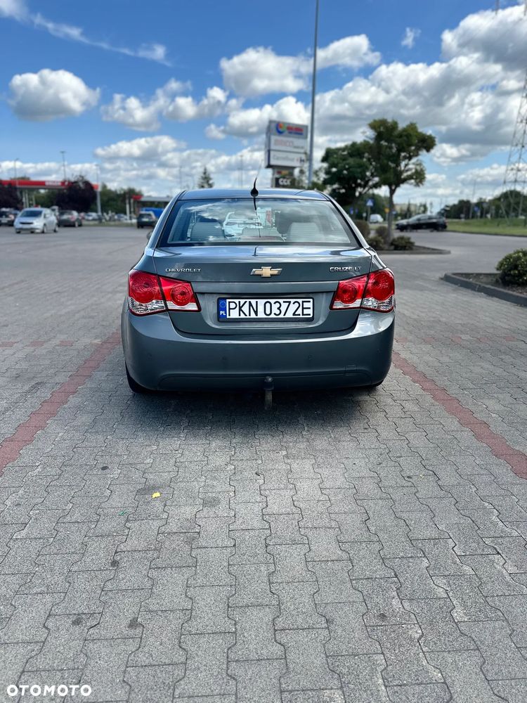 Chevrolet Cruze 1.8 LT - 3
