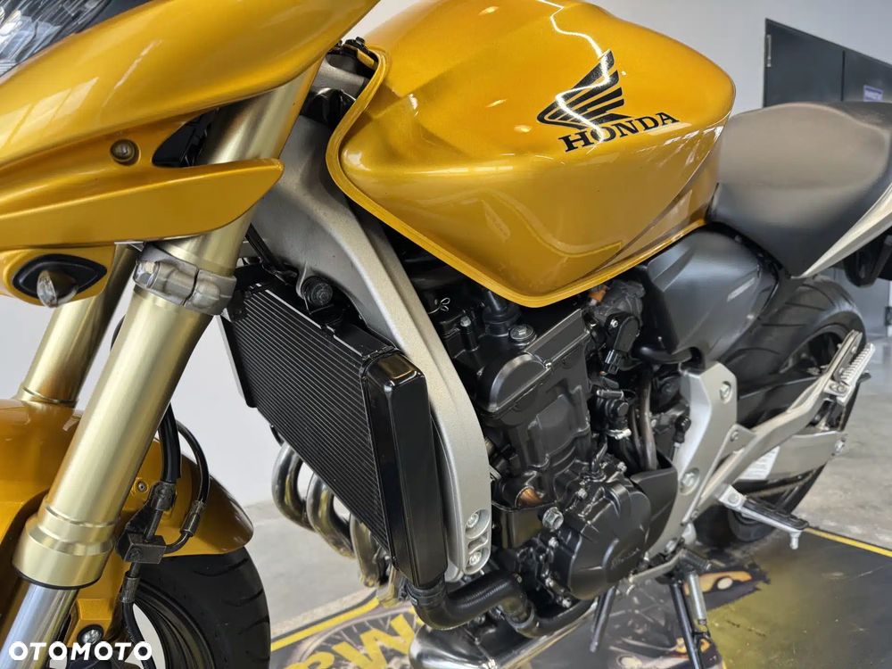 Honda CB - 19