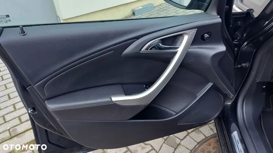 Opel Astra 1.4 Turbo 150 Jahre - 26