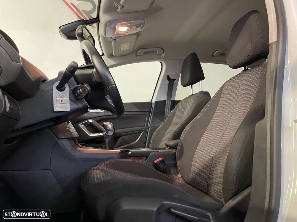 Peugeot 308 1.2 PureTech Style - 13