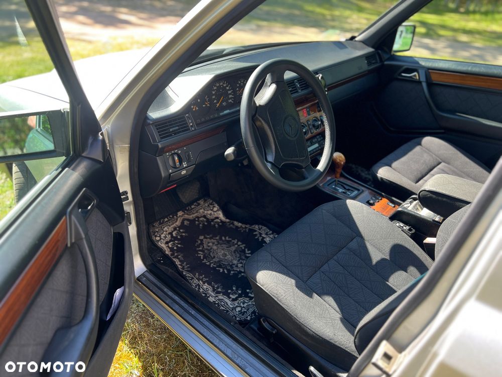Mercedes-Benz W124 (1984-1993) - 8