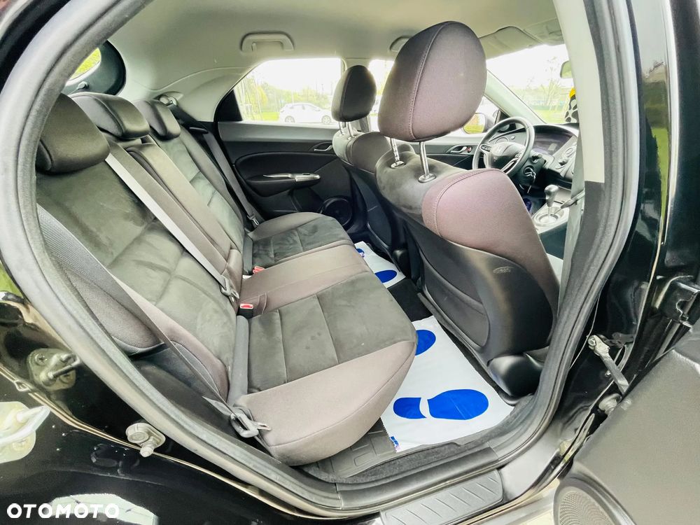 Honda Civic 1.4 i-VTEC Elegance - 15