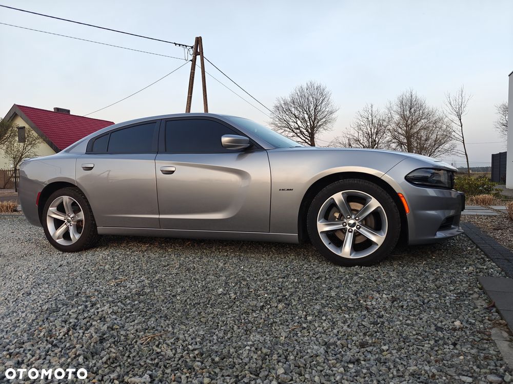 Dodge Charger 5.7 R/T - 4