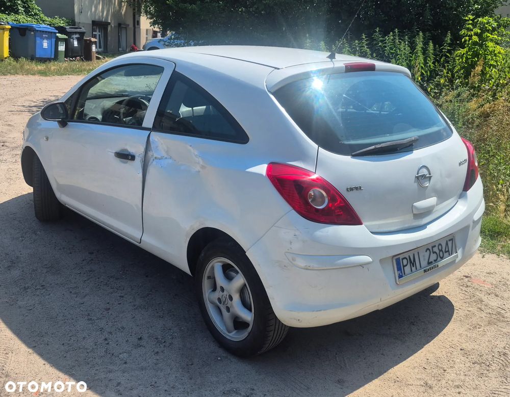 Opel Corsa 1.3 CDTI Essentia - 3