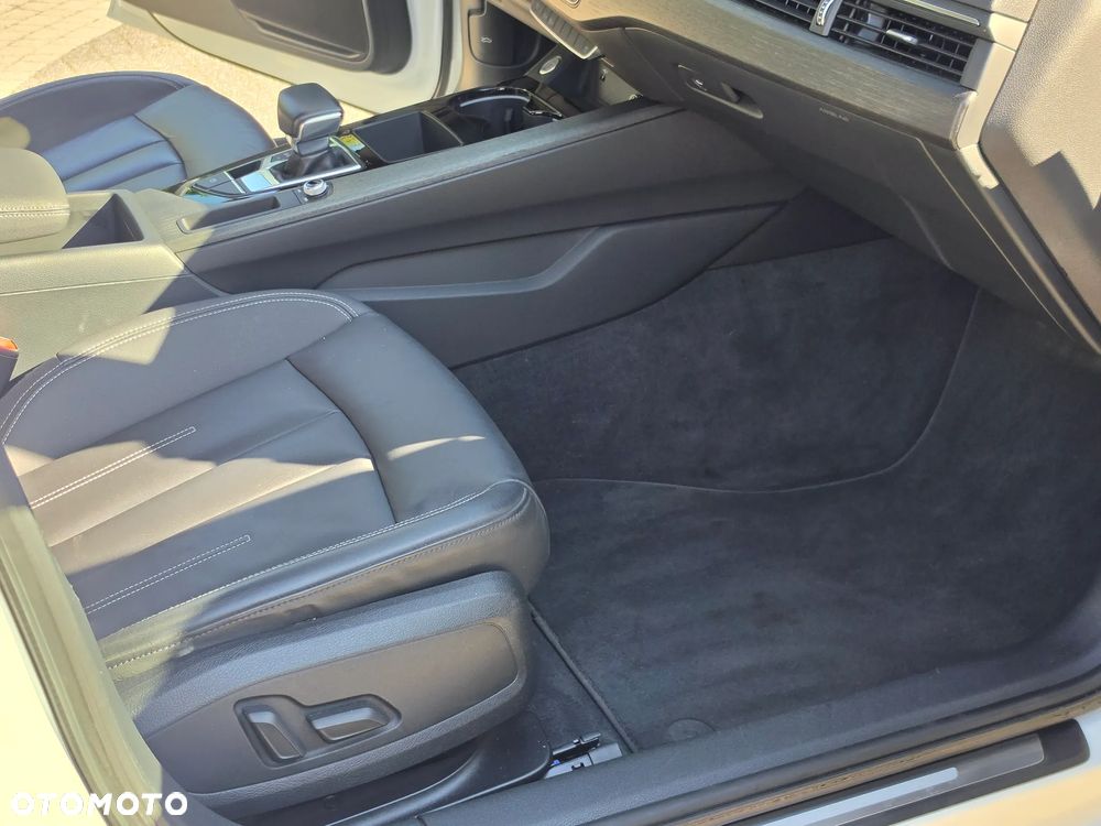 Audi A4 Limousine 40 TFSI S tronic design - 38
