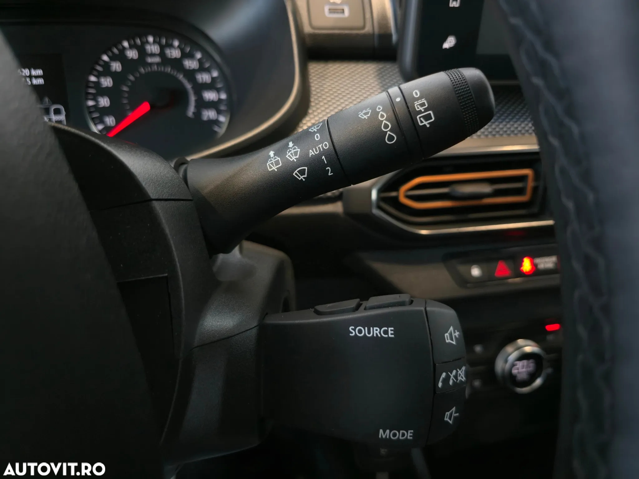 Dacia Sandero Stepway TCe 90 MT6 Comfort - 14
