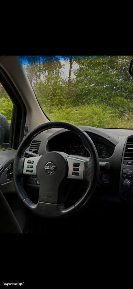 Nissan Navara LE - 14