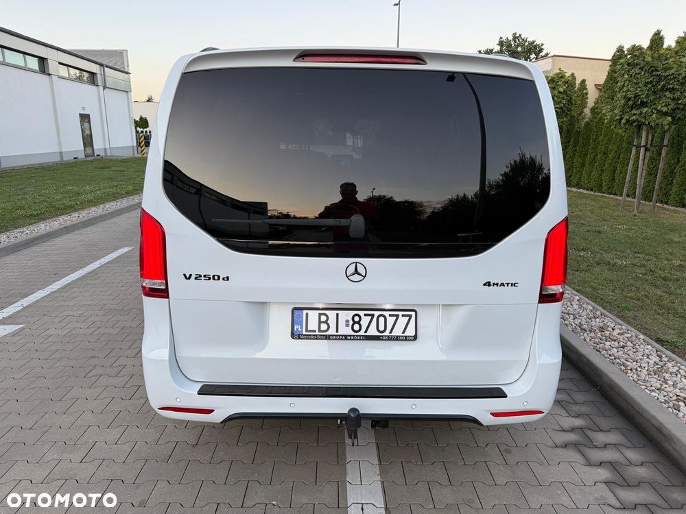 Mercedes-Benz Klasa V 250 BlueTEC Edition 1 7G-Tronic (d³ugi) - 8