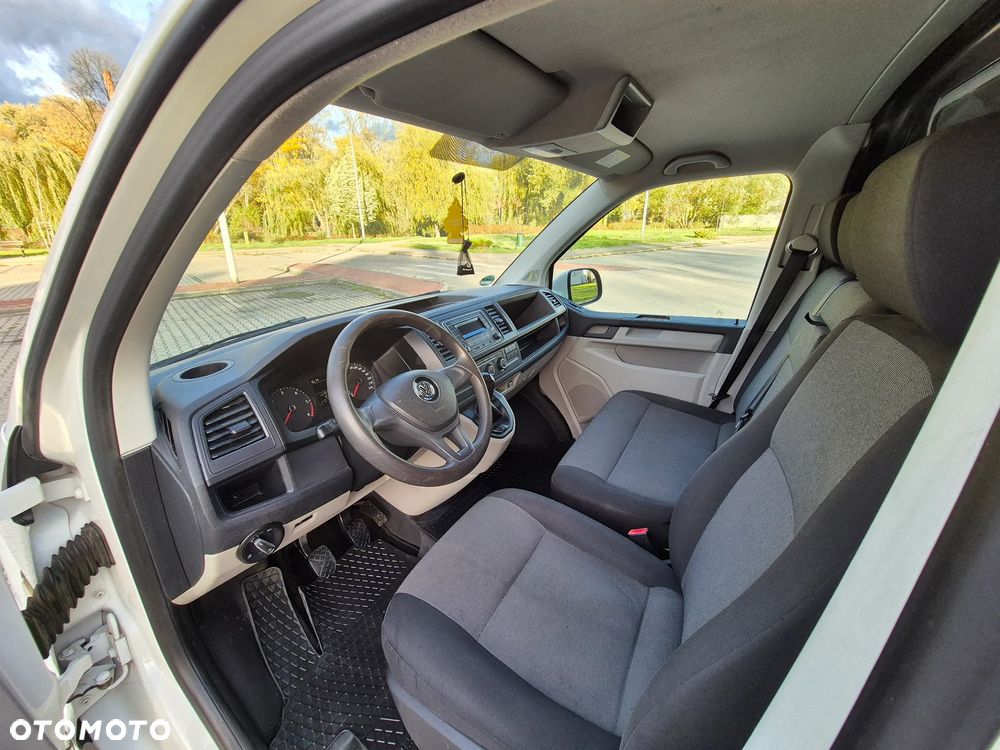 Volkswagen Transporter T6 - 16