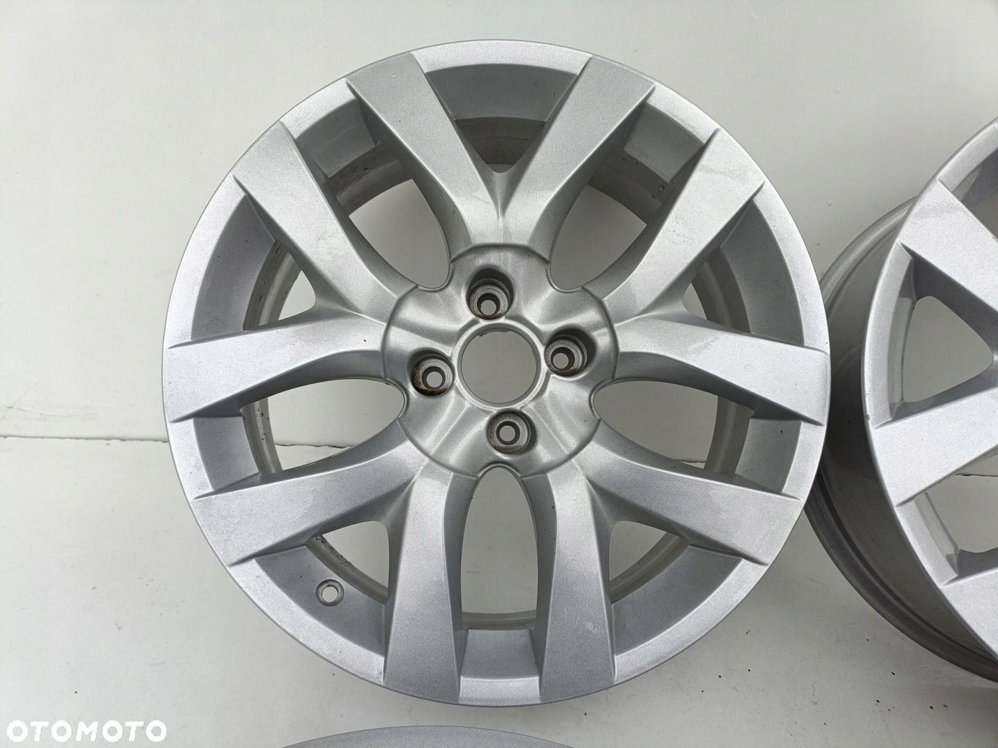 Citroen C4 Picasso FELGI ALUMINIOWE ALUFELGI 18 R18 9655831880 - 2