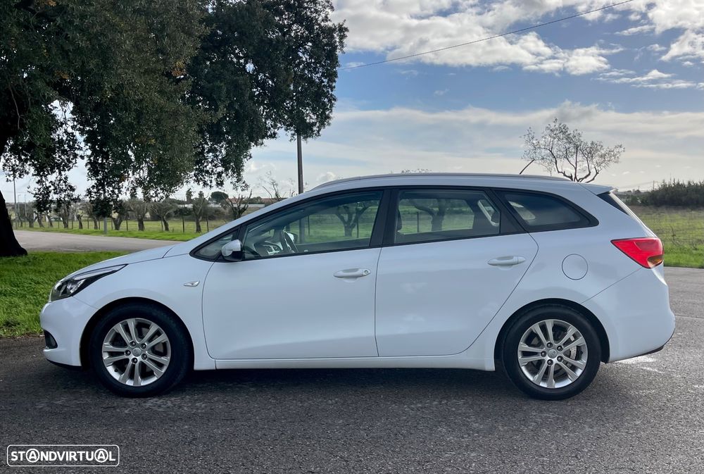 Kia Ceed SW 1.4 CRDi ECO - 8