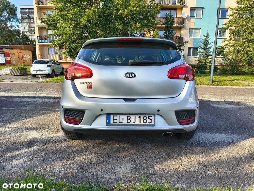 Kia Ceed - 6