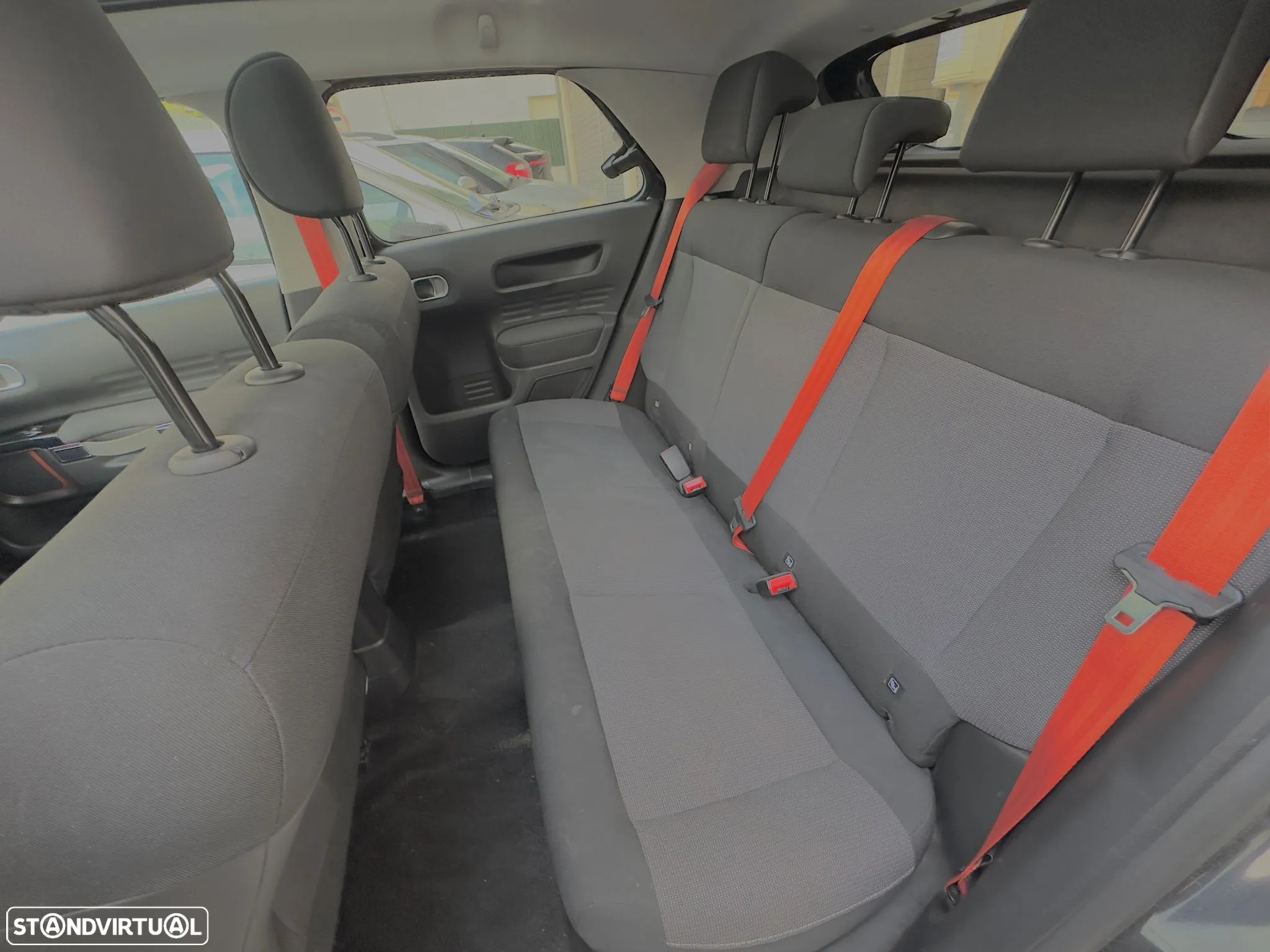 Citroën C4 Cactus 1.2 PureTech Shine EAT6 - 11