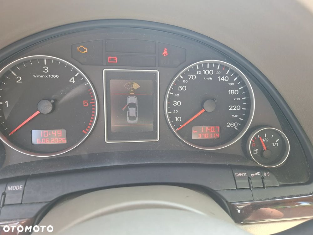 Audi A4 Limousine 2.0 TDI - 6