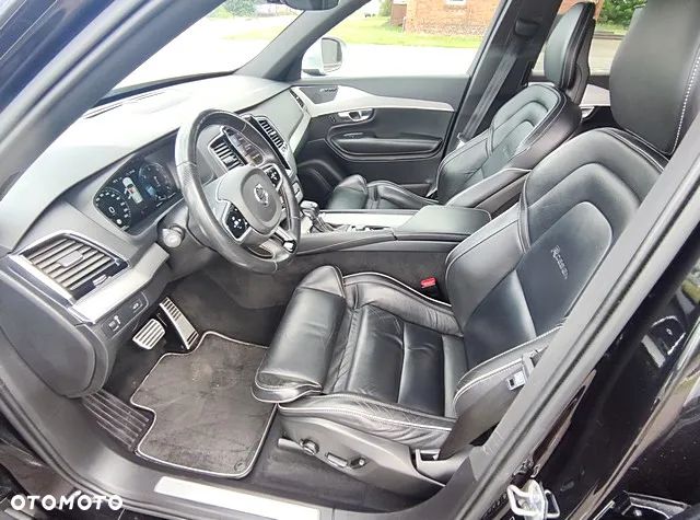 Volvo XC 90 D5 AWD R-Design 7os - 31