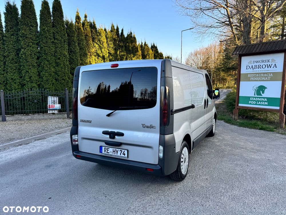 Renault Trafic - 13