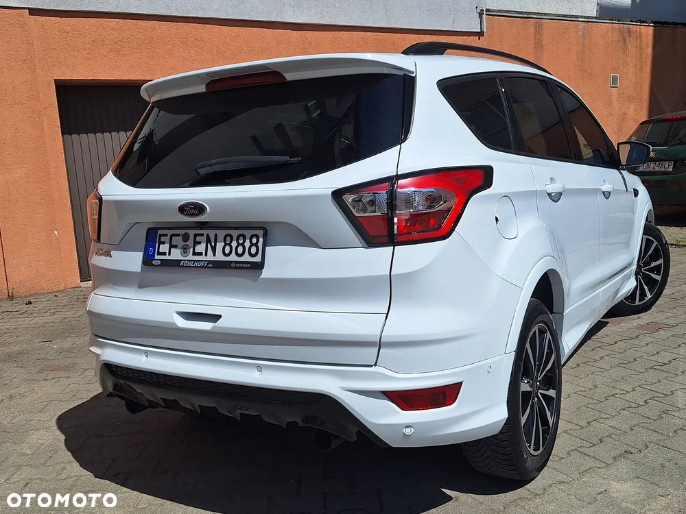 Ford Kuga 2.0 TDCi 2x4 ST-Line - 12