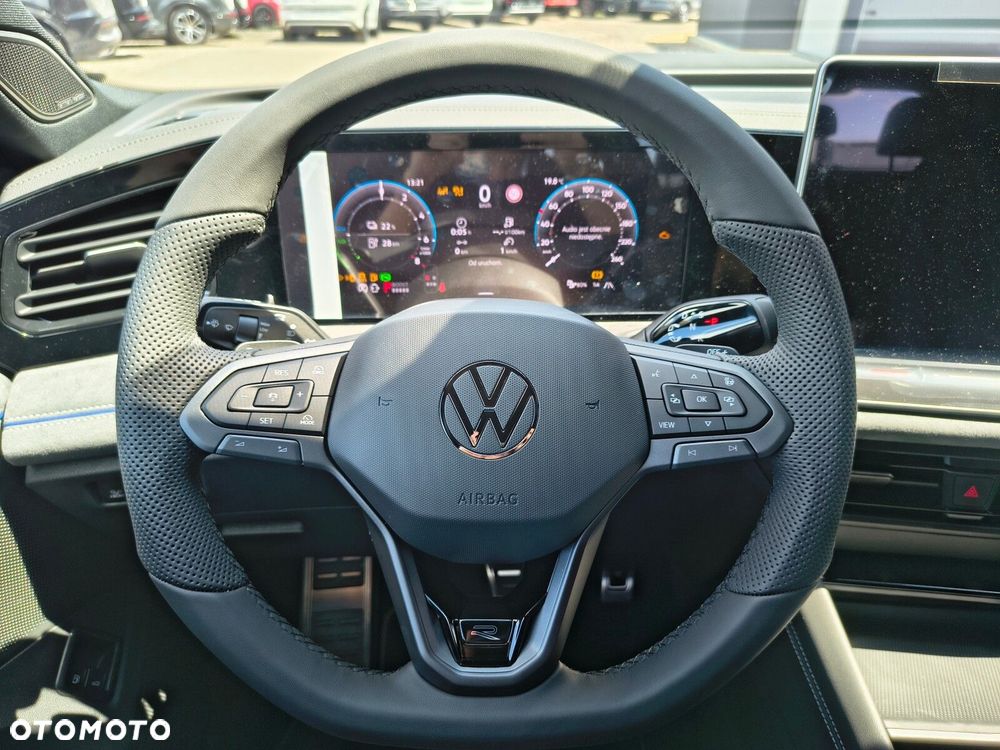 Volkswagen Tiguan - 21