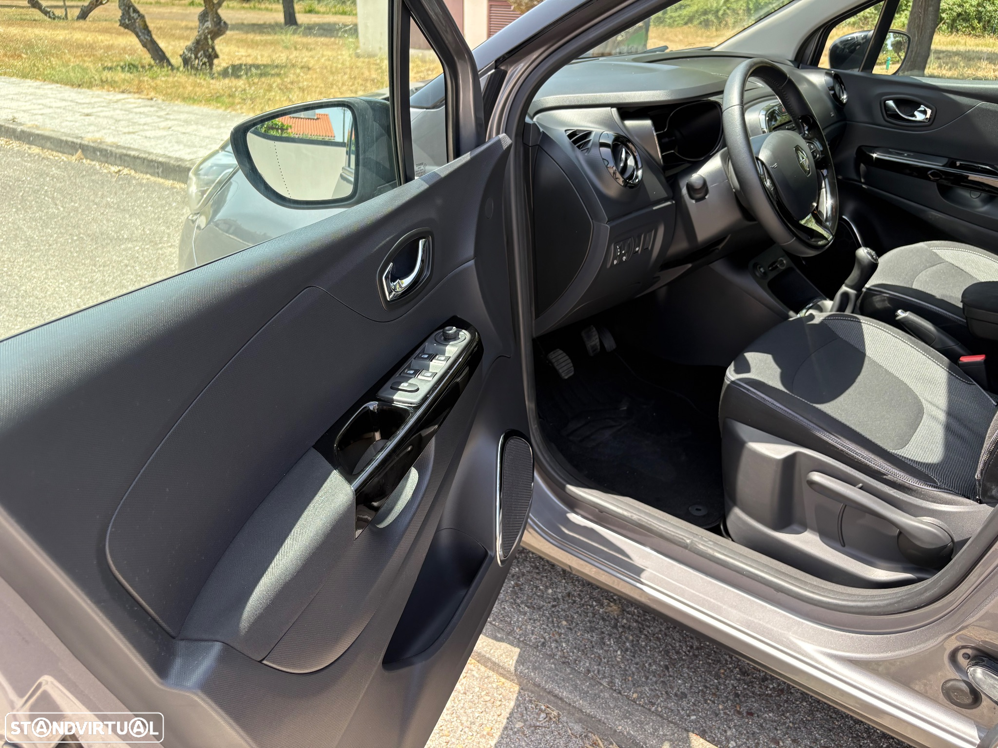 Renault Captur 0.9 TCE Sport - 36