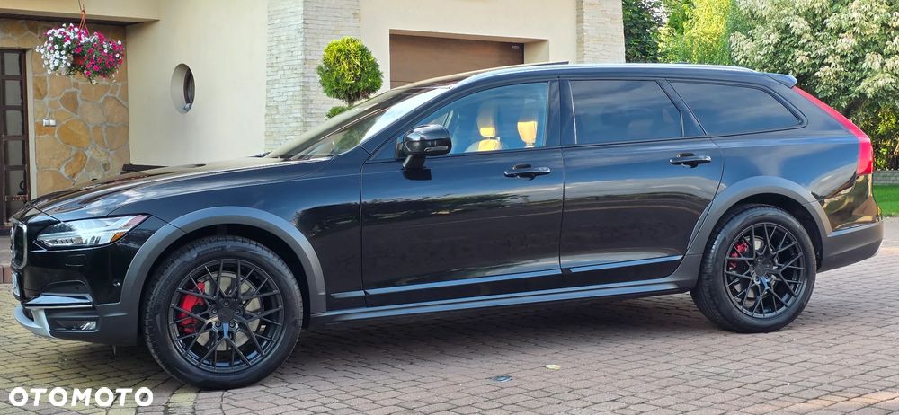 Volvo V90 Cross Country T6 AWD Pro - 34