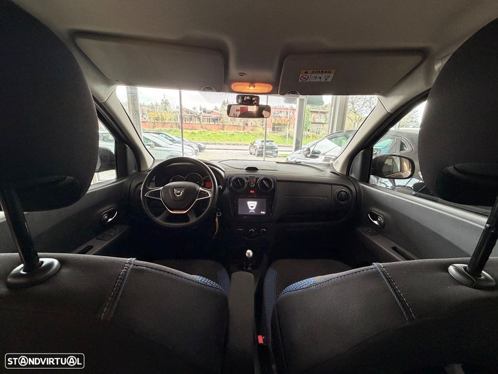 Dacia Lodgy 1.3 TCe Stepway 7L - 21
