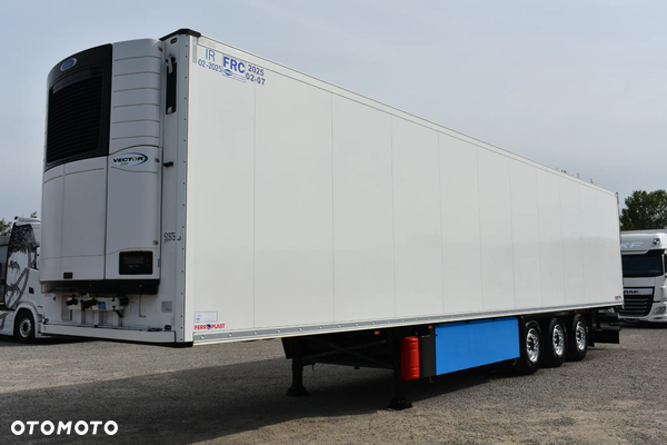 Schmitz Cargobull SCB THERMO KING SLXi 300