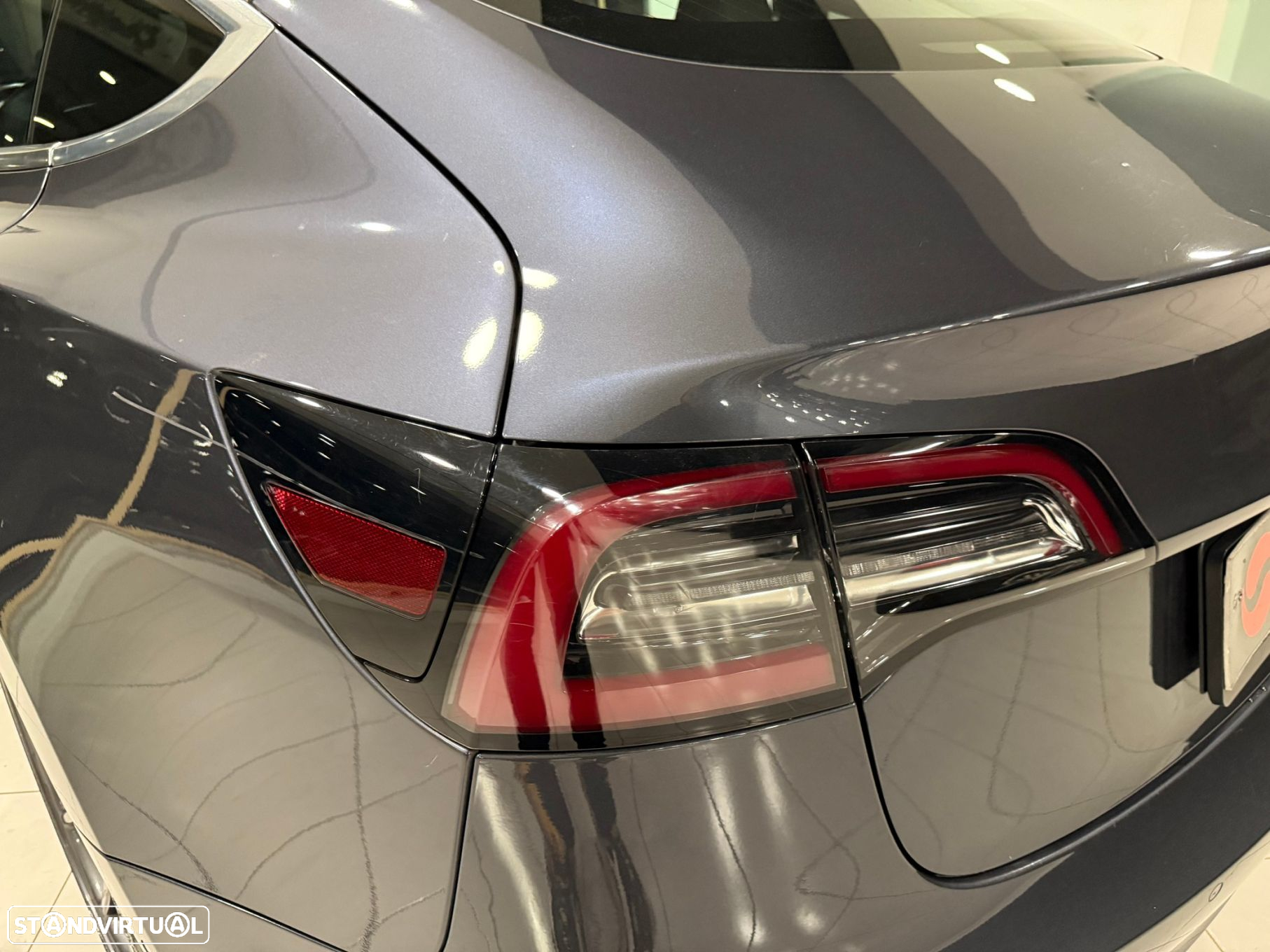 Tesla Model 3 Long-Range Dual Motor AWD - 11