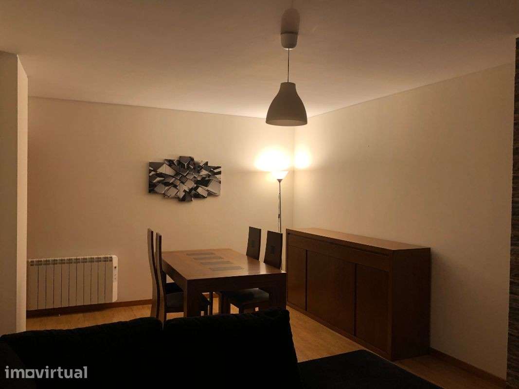 Apartamento T2 Equipado e Mobilado - Guimarães - Grande imagem: 5/23