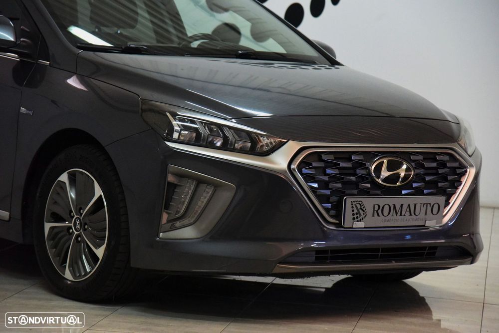 Hyundai Ioniq - 6