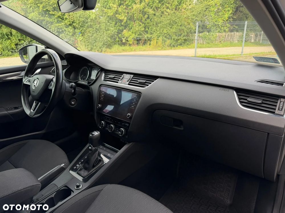 Skoda Octavia 2.0 TDI Style DSG - 13