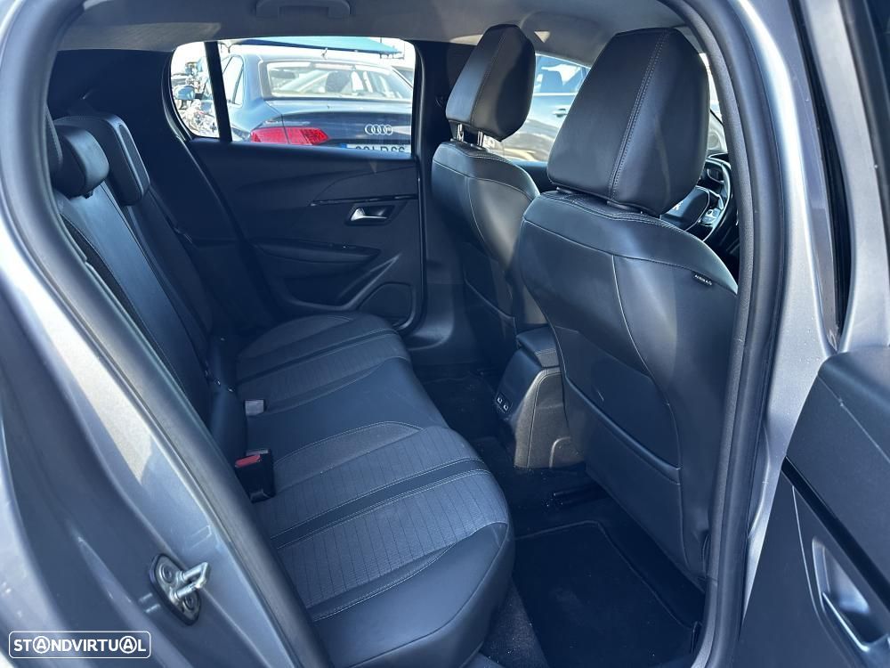 Peugeot 208 1.2 PureTech Allure EAT8 - 35