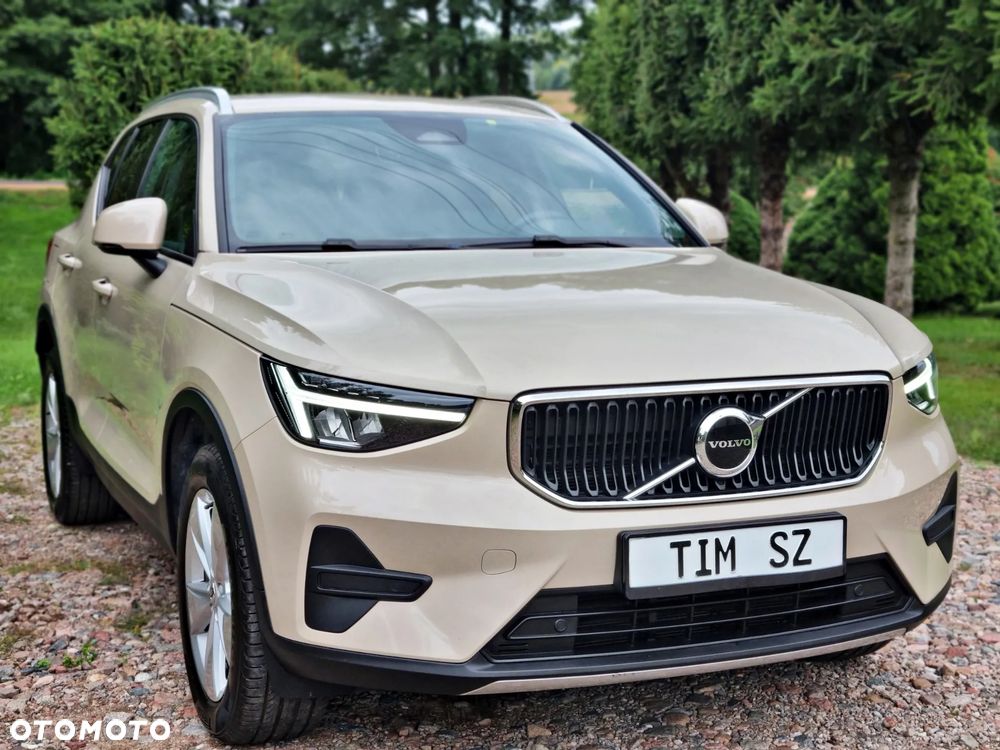 Volvo XC 40 B3 B DKG Ultra Black Edition - 4
