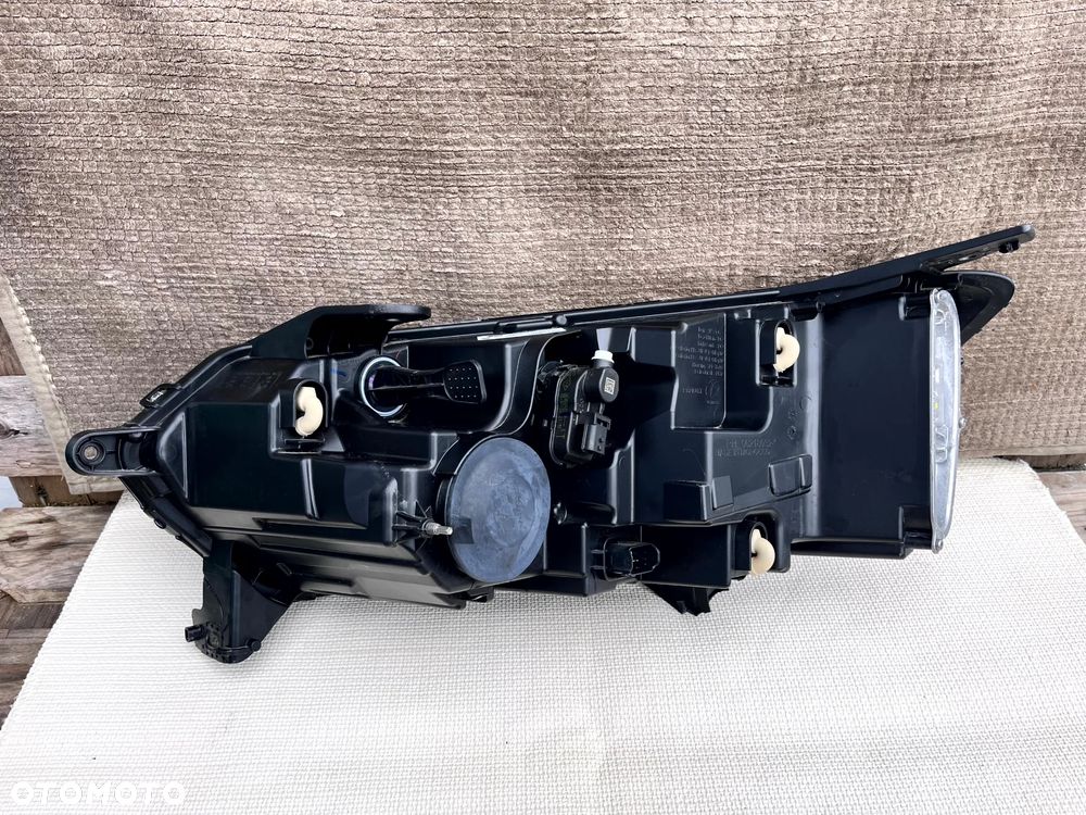 DACIA SANDERO STEPWAY III LOGAN III JOGGER 2020- LAMPA PRAWY PRZÓD PRAWA PRZEDNIA ORYGINAŁ VARROC 260109490R BRAK JEDNEGO UCHYWTU - 11