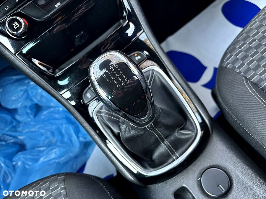 Opel Astra 1.4 Turbo Start/Stop Active - 29