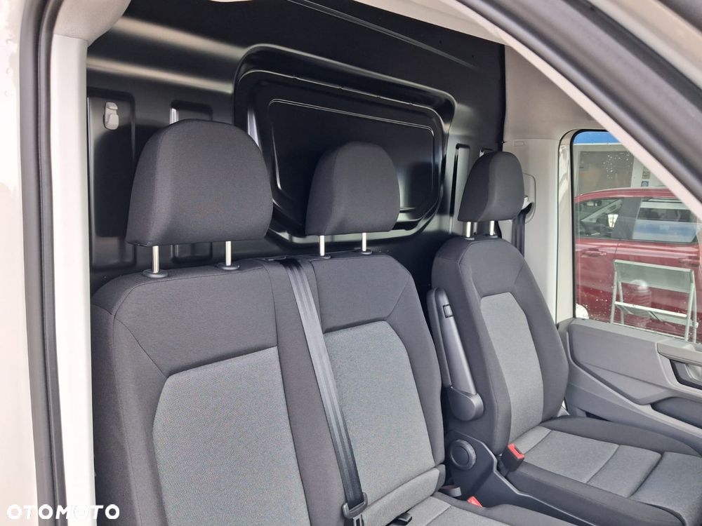 Volkswagen Crafter - 13