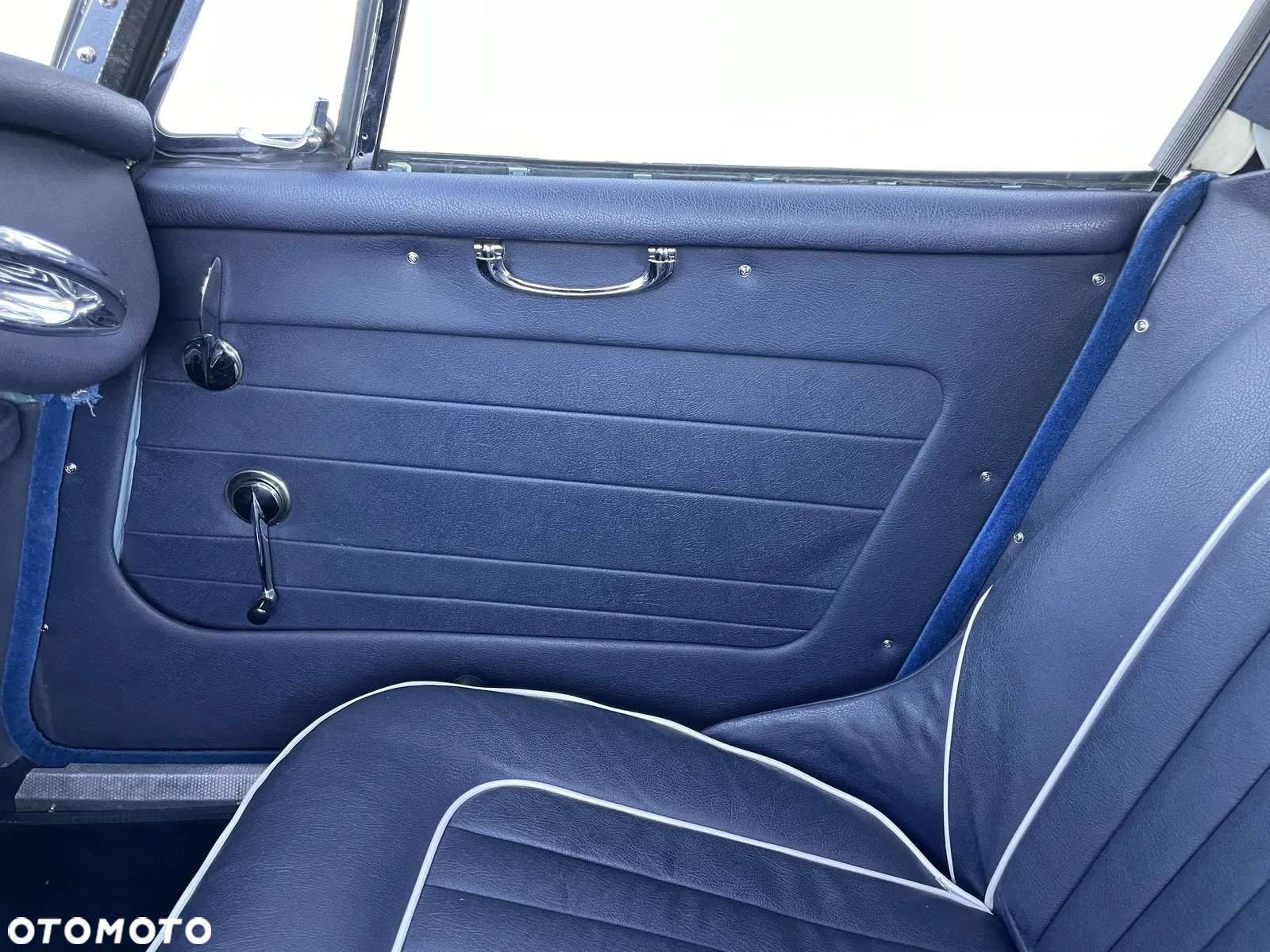 Austin Healey - 30