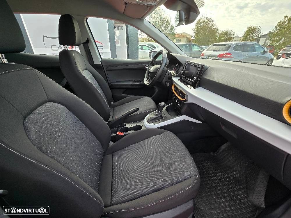 SEAT Arona - 13