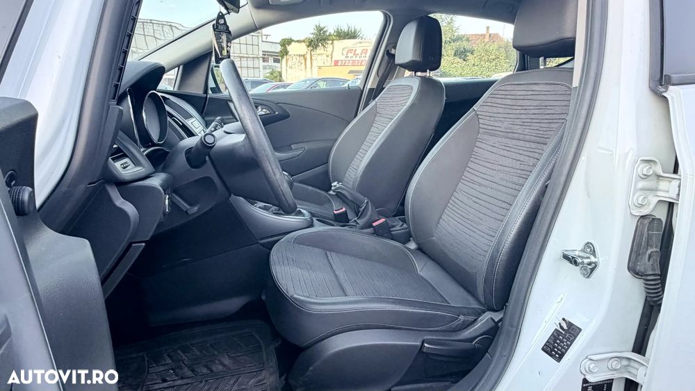 Opel Astra 1.4 Turbo ECOTEC Enjoy - 8