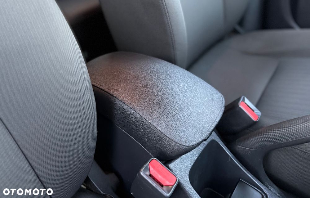 Kia Sportage 2.0 2WD LX - 28