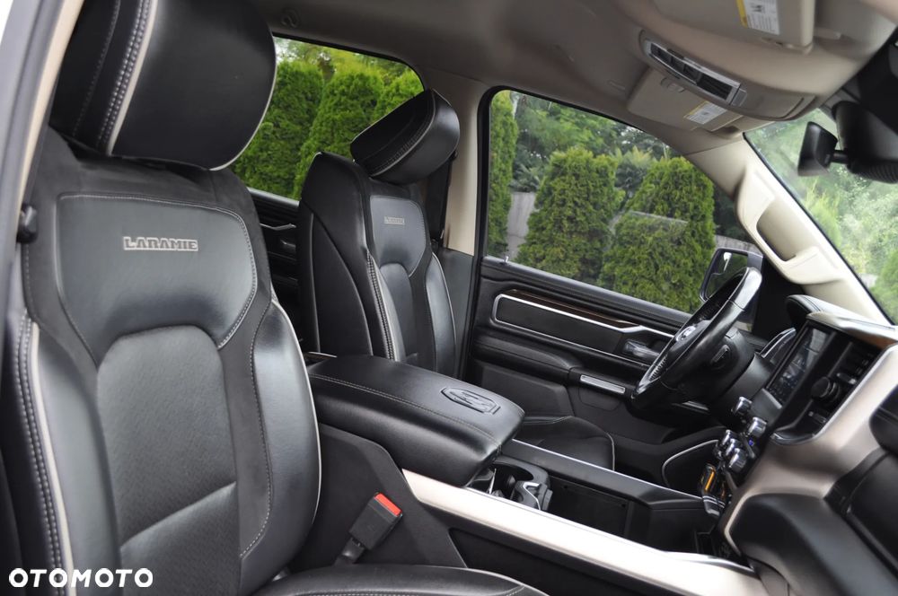 RAM 1500 5.7 Crew Cab Laramie - 26