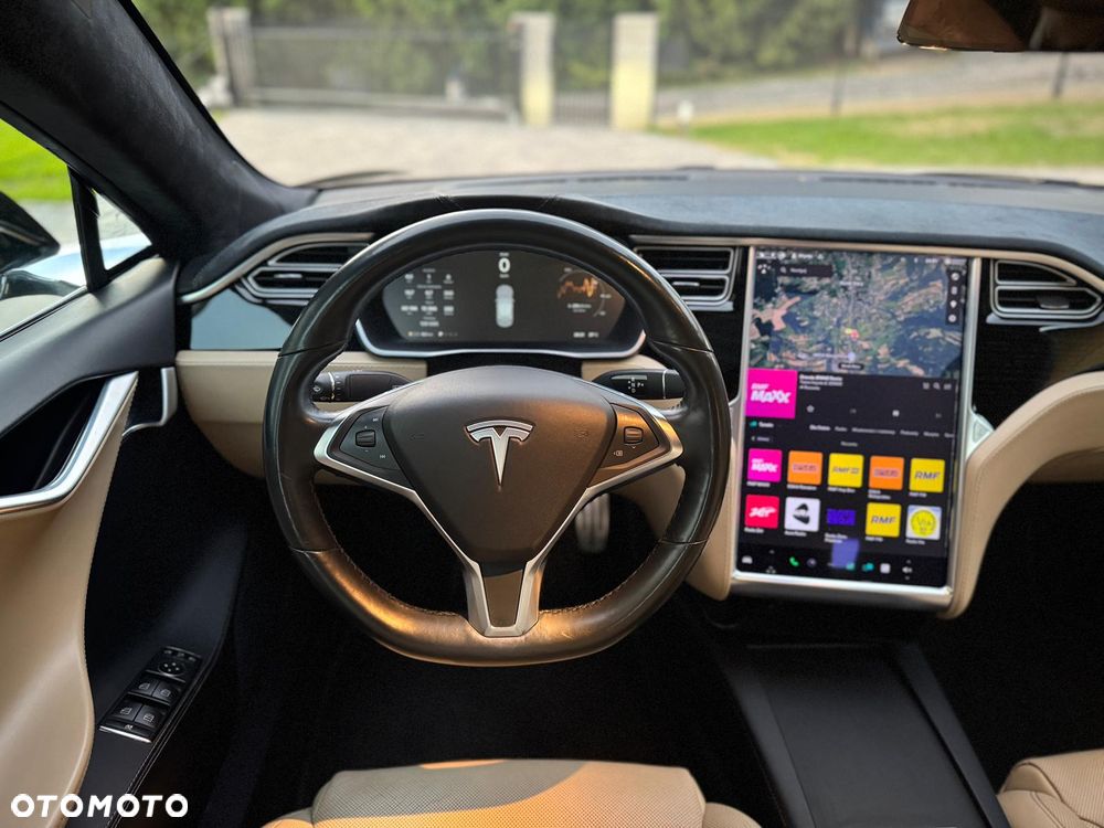 Tesla Model S - 30