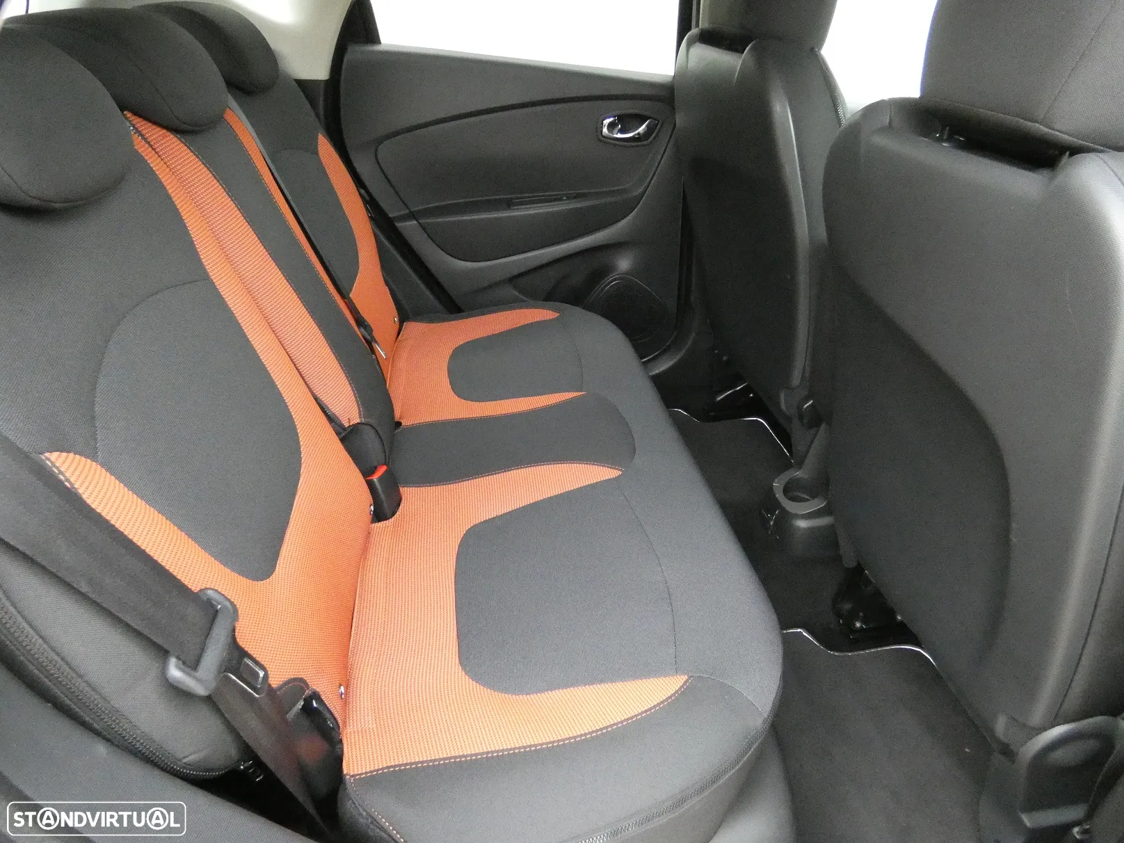 Renault Captur ENERGY dCi 90 S&S Luxe - 12