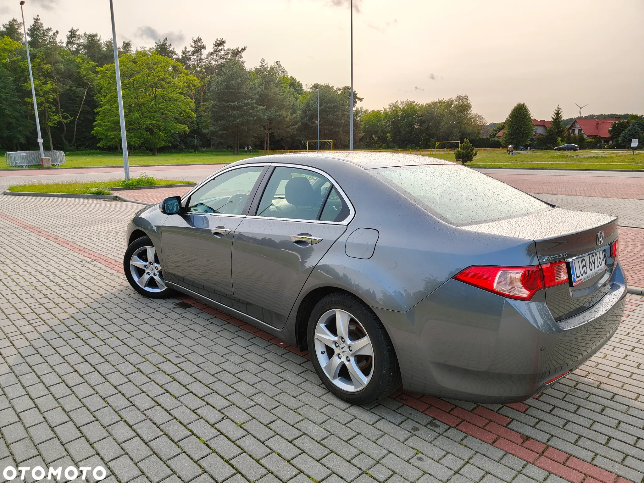 Honda Accord 2.0 Lifestyle - 11