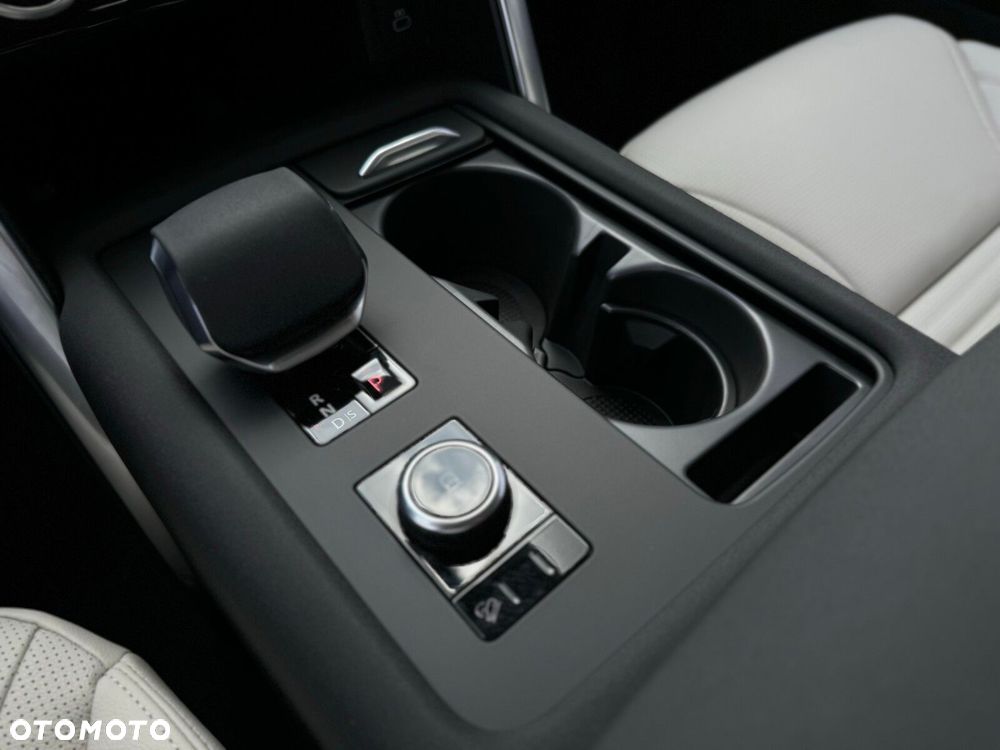 Land Rover Discovery - 18