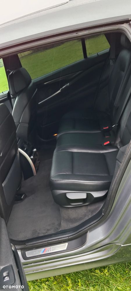 BMW 5GT 535d - 12